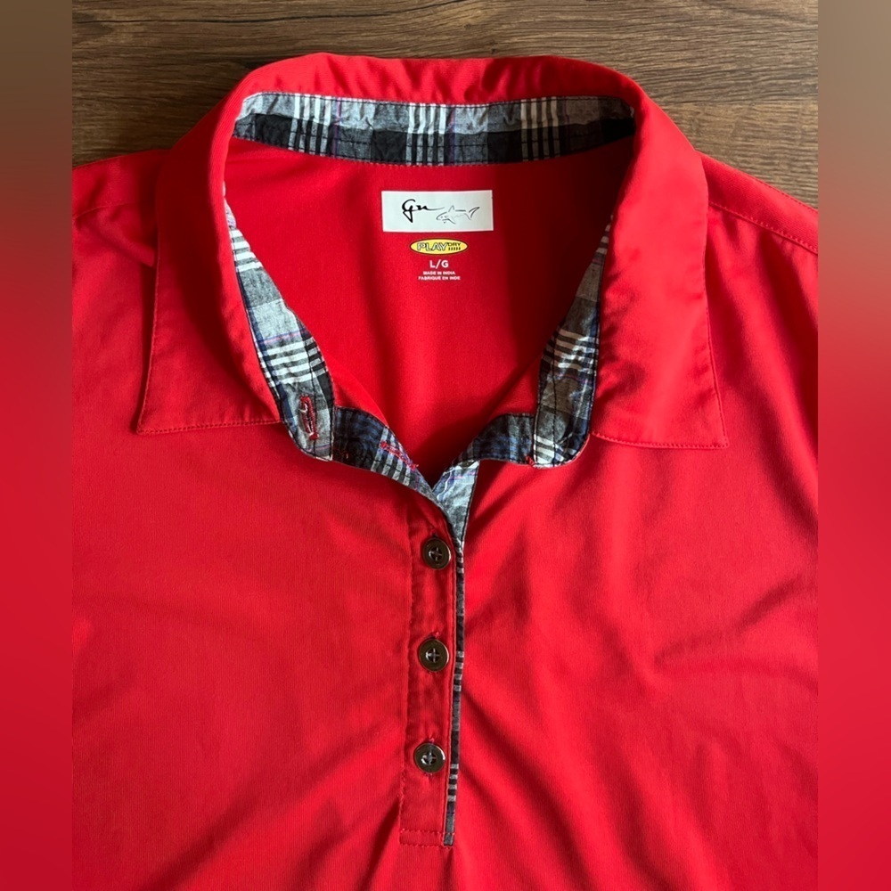 Greg Norman Shark Golf Short Sleeve PLAY Dry Red Polo β Size L π΄β³ - Picture 3 of 8